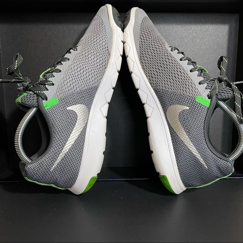 mens nike flex experience 8